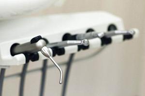 日曜日も診察している歯科医院です。